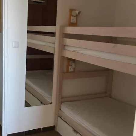 Duplex Climatise Avec Terrasse A Hyeres, Mer, Parking - Fr-1-335-150 * Hyères